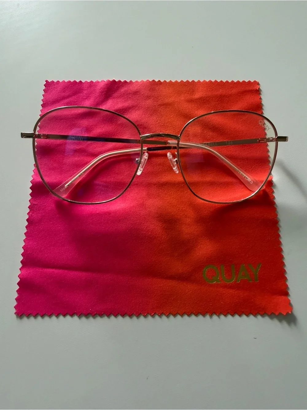 Quay Australia Gold Round Metal Women's Glasses
